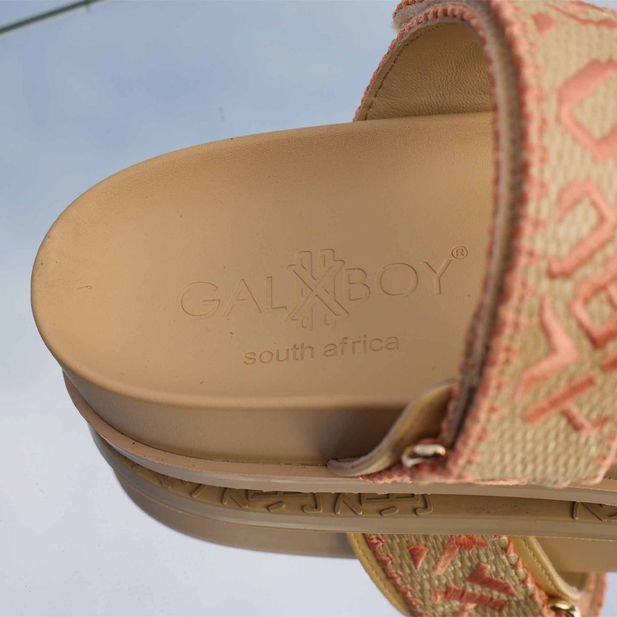 CULTURE MULE SANDALEN