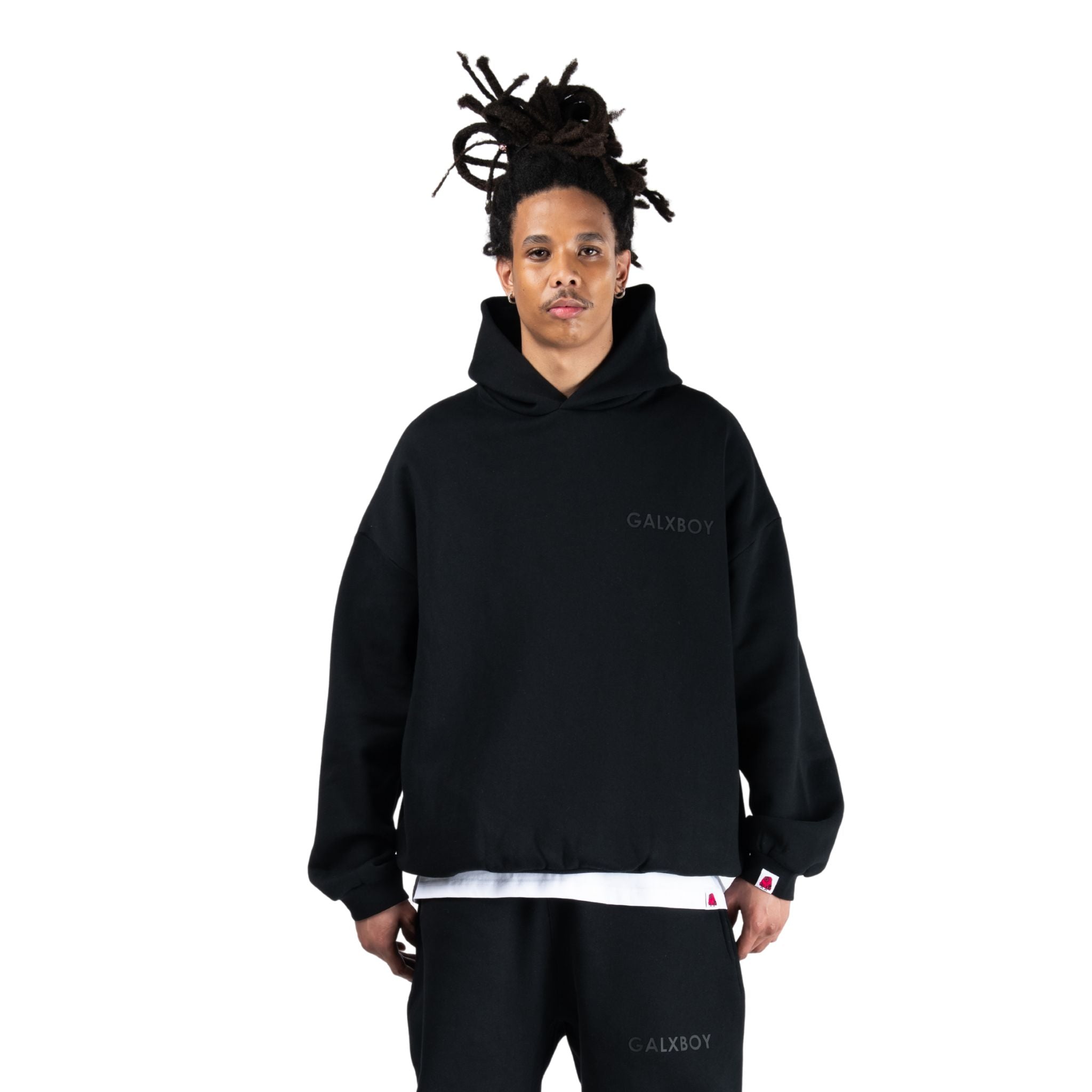 ESSENTIAL HOODIE