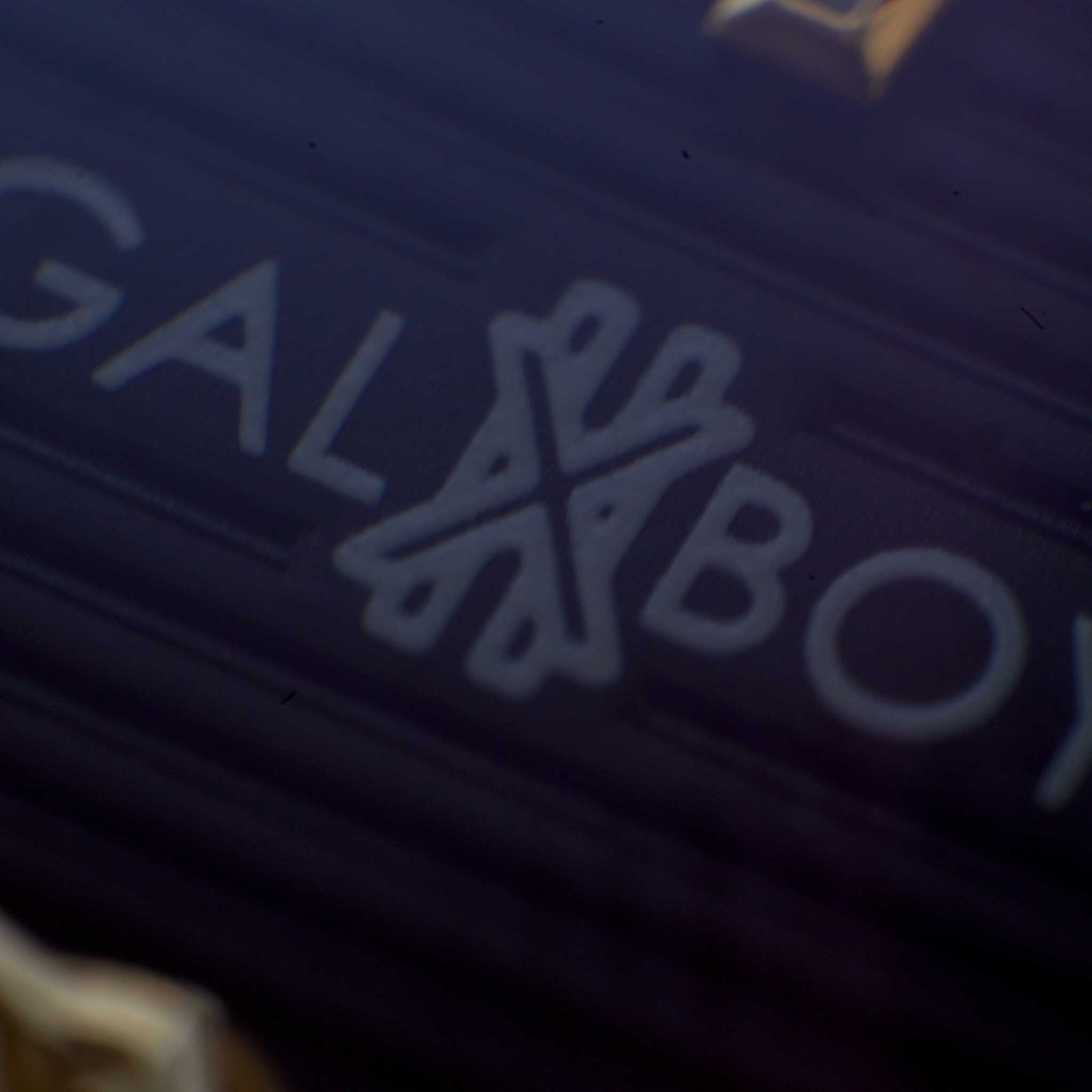GXB 012 النوع Y - ذهبي \ أسود