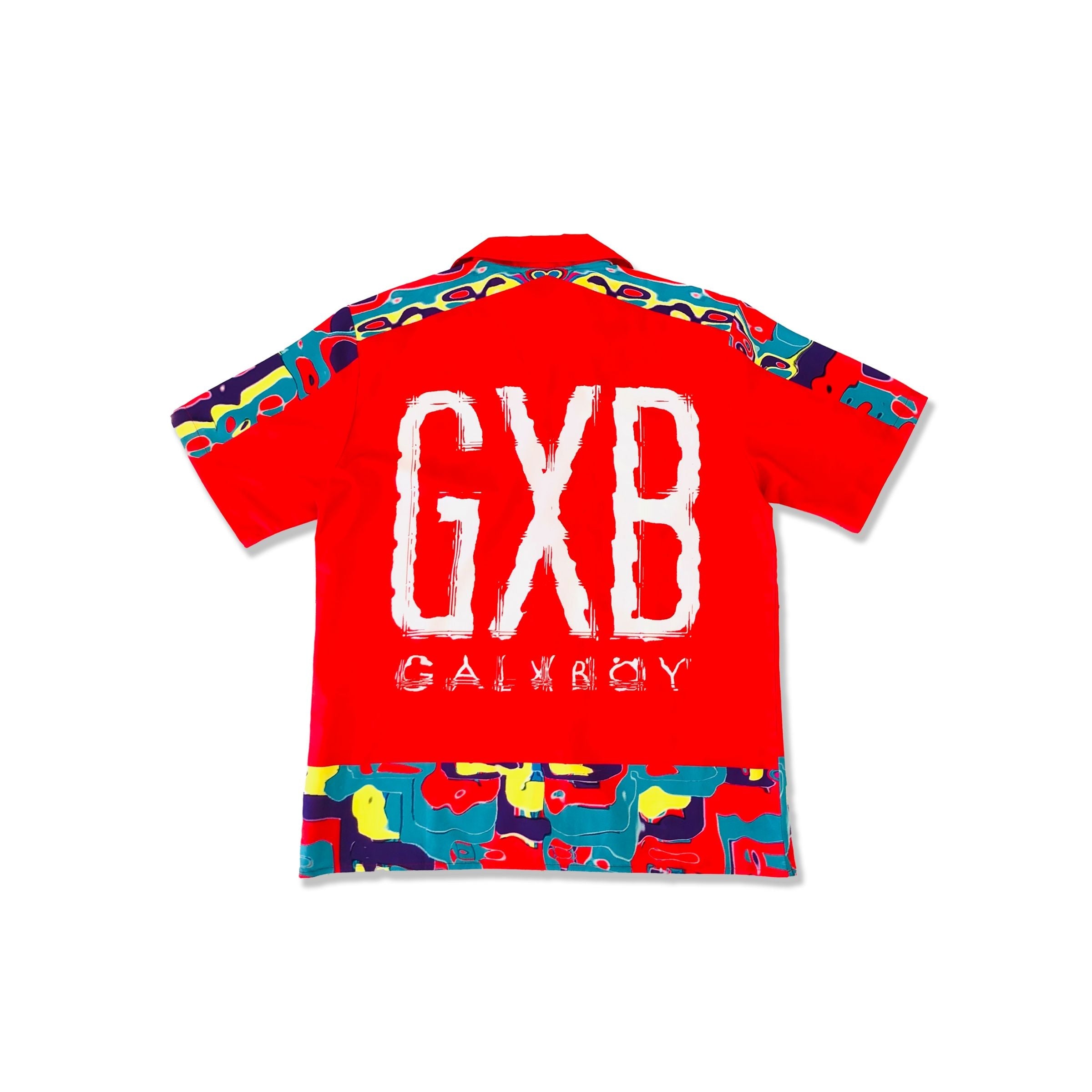 赤いボウリングシャツ