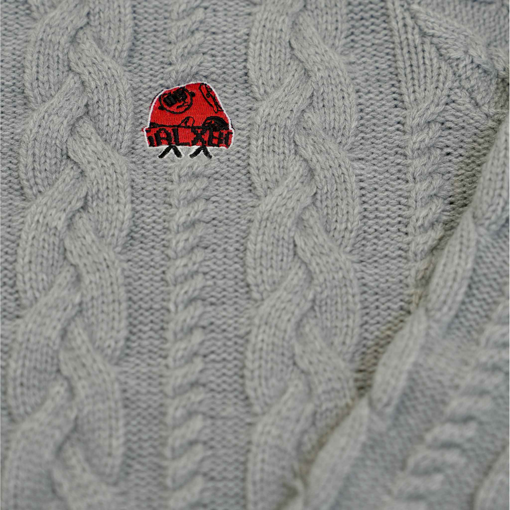 PULL EN TRICOT BEANIE™️