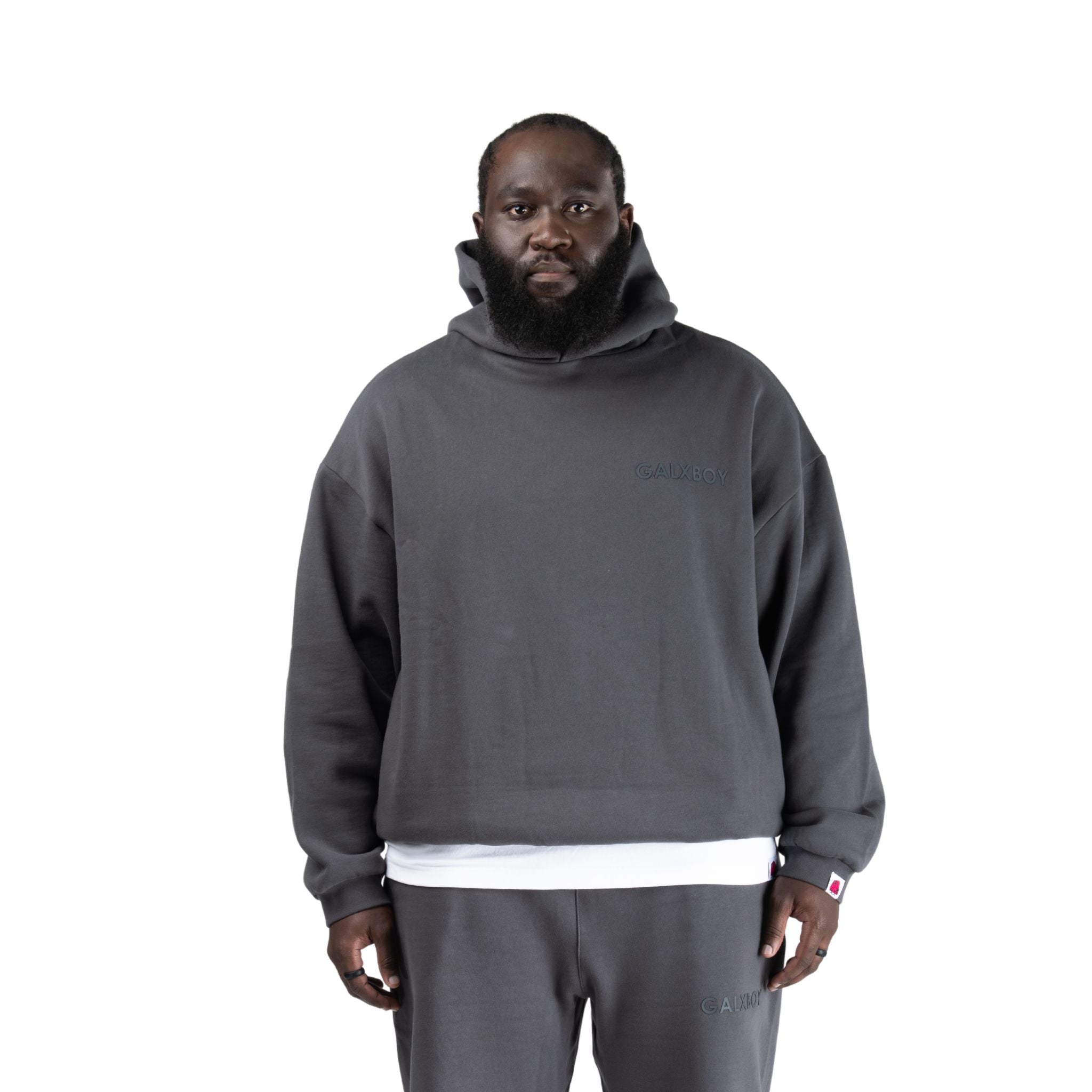 SUDADERA CON CAPUCHA ESENCIAL
